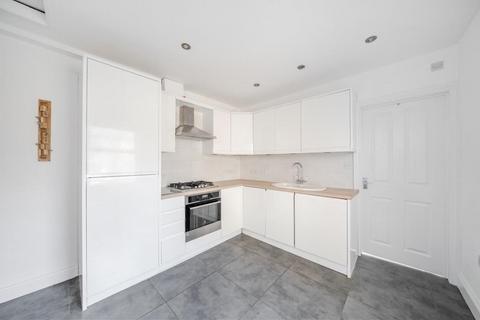 2 bedroom flat to rent, Glengall Road, Queens Park, London, NW6