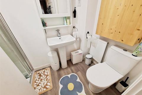 9 Azure Walk, Nuneaton, CV10 9GQ