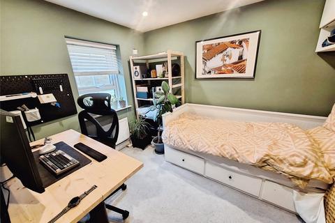 9 Azure Walk, Nuneaton, CV10 9GQ