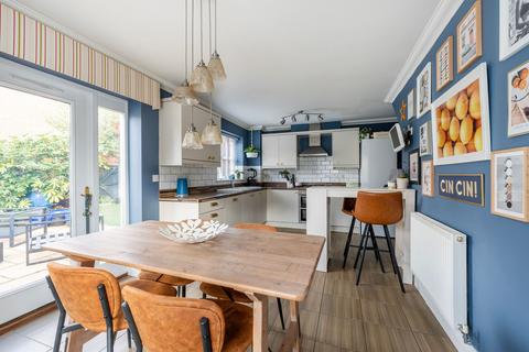 4 bedroom detached house for sale, Ryefield Road, Mulbarton