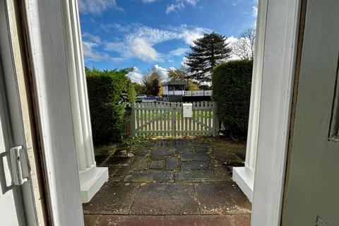 undefined, Saul, Gloucester