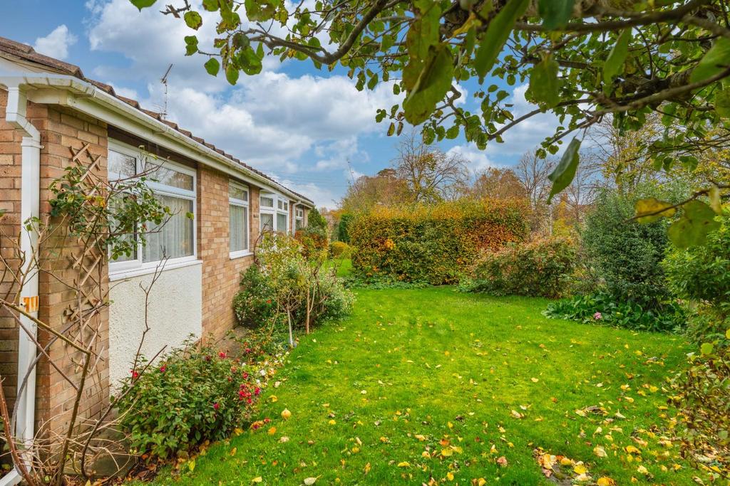 2 Tripps Corner, Yatton, BS49 4 JW 9.jpeg