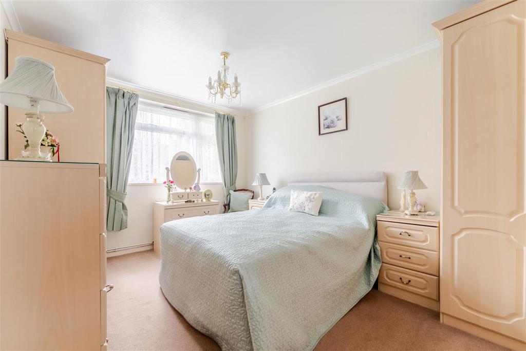 2 Tripps Corner, Yatton, BS49 4 JW 24.jpg