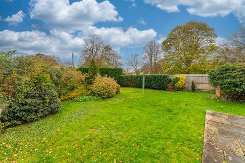 undefined, Detached bungalow on the Southern fringes of Yatton