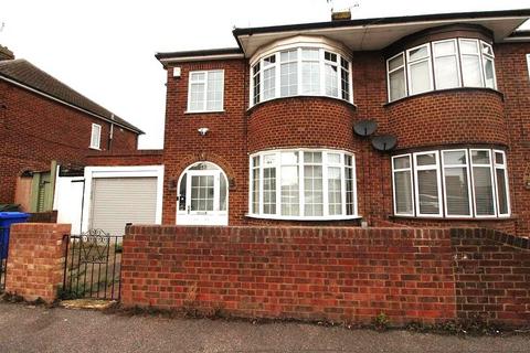 3 bedroom semi-detached house for sale, St. Helens Road, Sheerness