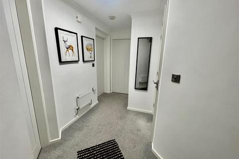 197 Redgrave Close, Gateshead, NE8 3JT