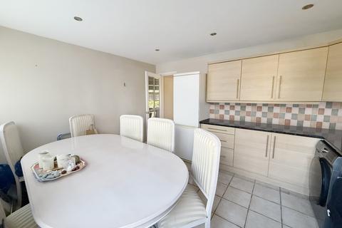 2 bedroom terraced house for sale, Knowlands, Highworth, Swindon, SN6