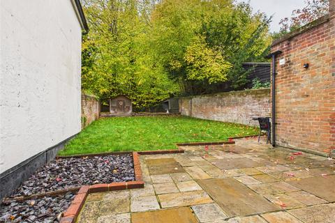2 bedroom maisonette for sale, Waterden Road, Surrey GU1