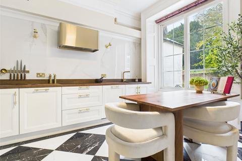 2 bedroom maisonette for sale, Waterden Road, Surrey GU1