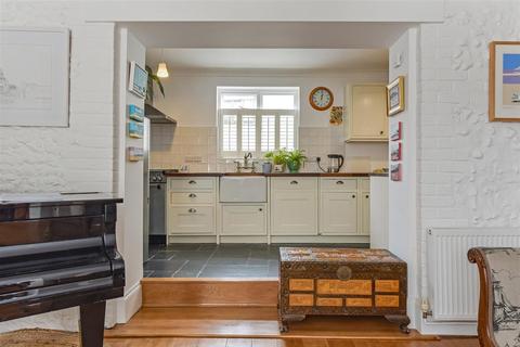 4 bedroom end of terrace house for sale, School Lane, Arundel