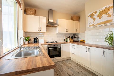 27 Parkland Gardens, Leeds, LS6 4PG