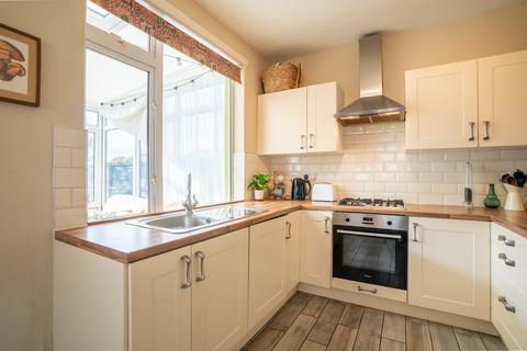 27 Parkland Gardens, Leeds, LS6 4PG