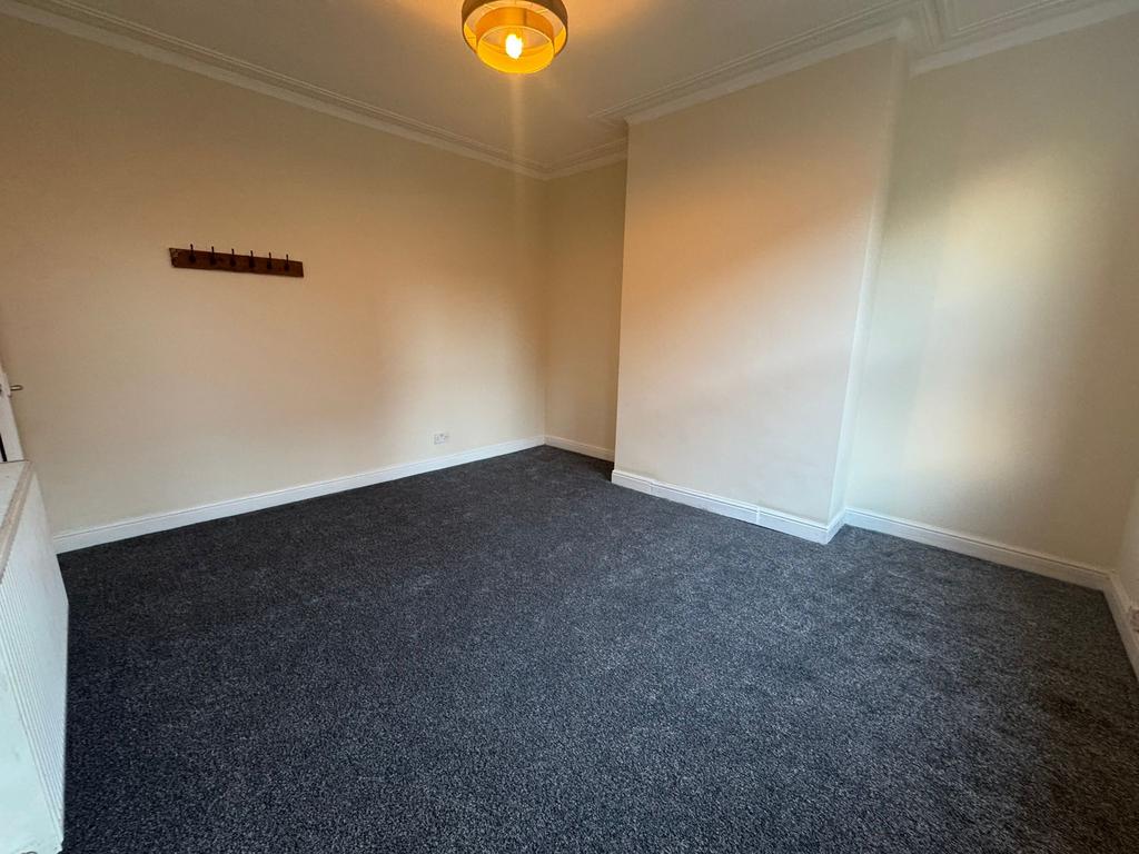 House in Leeds - View 2