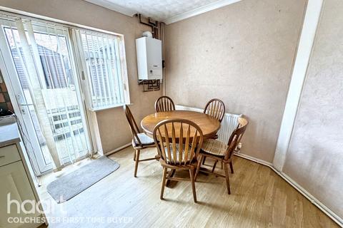3 bedroom semi-detached house for sale, Bergholt Road, Colchester