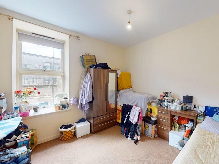 Bedroom pic 3