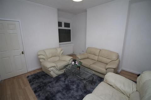 undefined, Chisholm Street, Manchester M11