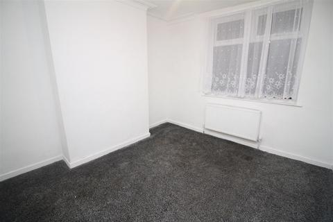 undefined, Chisholm Street, Manchester M11
