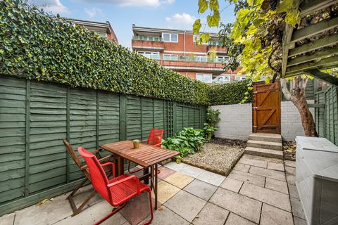 4 bedroom house for sale, Woods Road, London