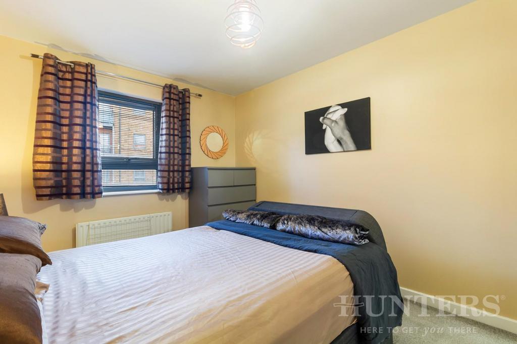Flat 51, 143 Broad Lane N15 4 QH-9.jpg