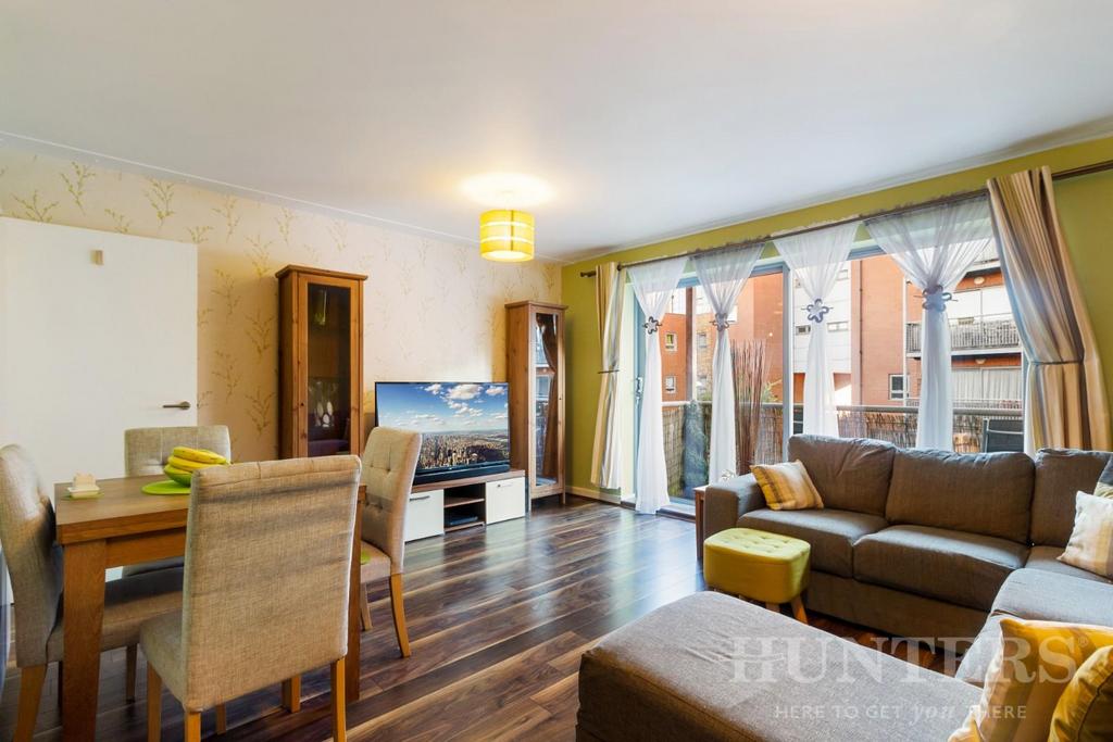 Flat 51, 143 Broad Lane N15 4 QH-3.jpg