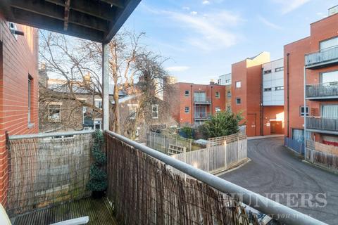 1 bedroom flat to rent, 143 Broad Lane, London, N15