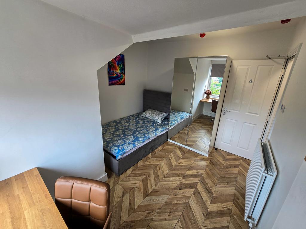 Whats App Image 2025-10-08 at 11.33.52 (13).jpeg