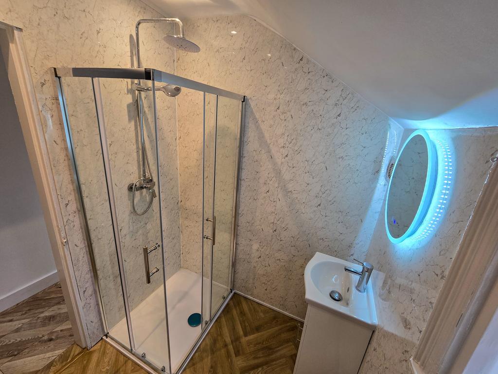 Whats App Image 2025-10-08 at 11.33.52 (17).jpeg