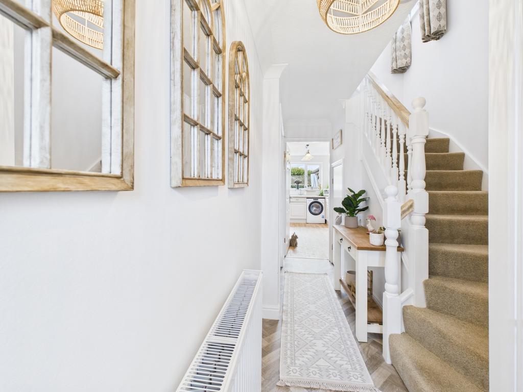 Cam04233 g0 pr0037 still001