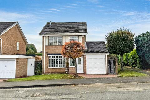3 bedroom detached house for sale - Lytham Close, Minworth, Sutton Coldfield