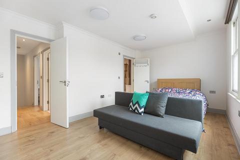 3 bedroom apartment for sale, London W6