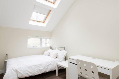 6 bedroom townhouse to rent, Talbot Street, Nottingham NG1