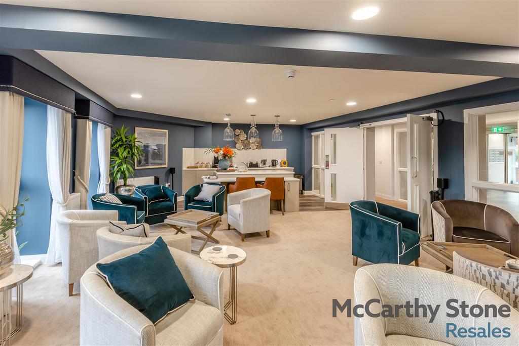 8668601-interior14.jpg