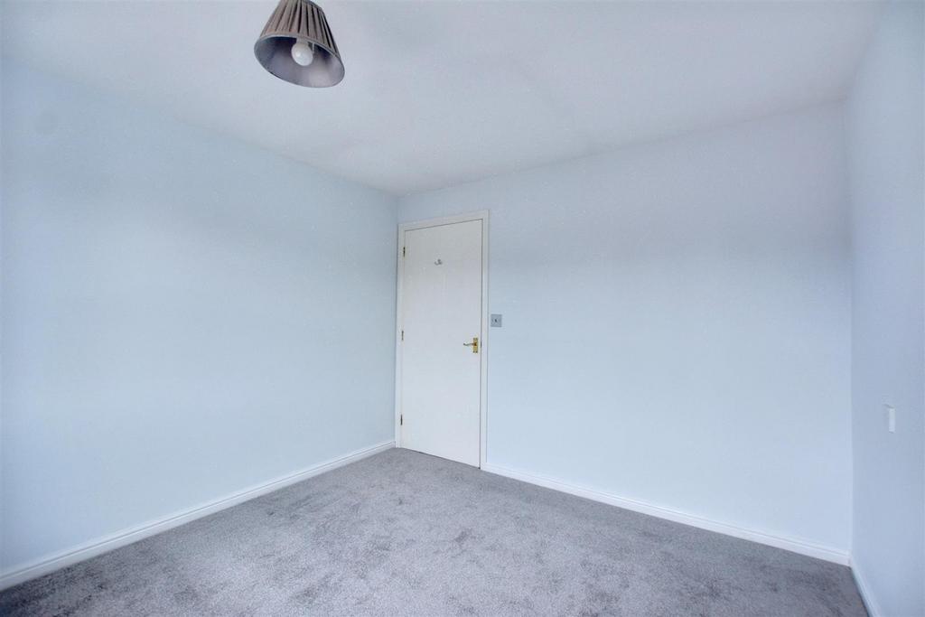 Bedroom 1 2.jpeg