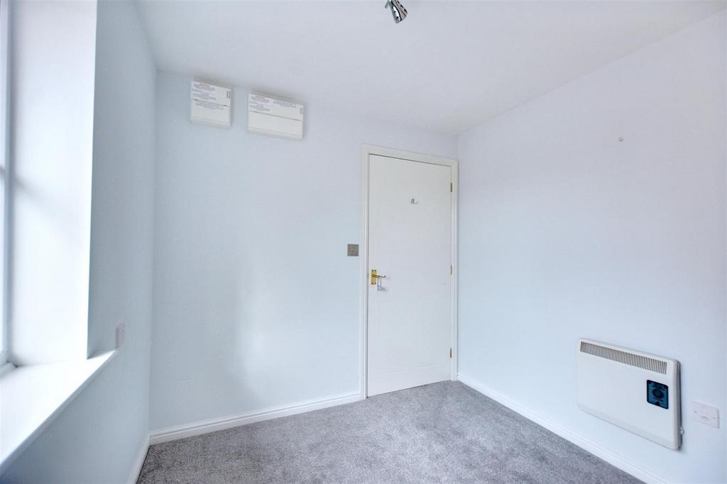 Bedroom 2 2.jpeg