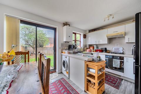 undefined, Trefoil Close, Berkshire RG40