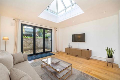 2 bedroom flat for sale, Hammersmith Grove, London W6