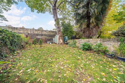 2 bedroom flat for sale, Hammersmith Grove, London W6