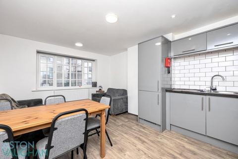5 bedroom apartment to rent, 19 Melville Road, East Sussex BN3