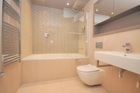 2 bedroom apartment to rent, Kings, Hudson Quarter, York
