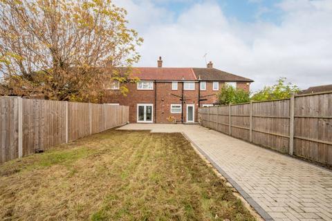 3 bedroom terraced house for sale, Keel Drive, Berkshire, Slough, SL1