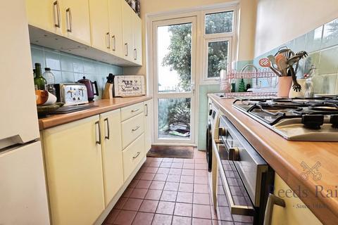 3 bedroom terraced house for sale, Conisborough Crescent, London SE6