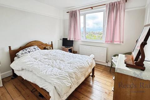 3 bedroom terraced house for sale, Conisborough Crescent, London SE6