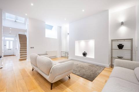 undefined, Lancaster Mews, Lancaster Gate, London, W2