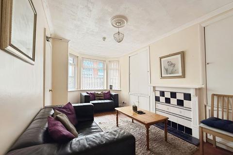 3 bedroom detached house to rent, 117 Ilkeston Road, Nottingham NG7