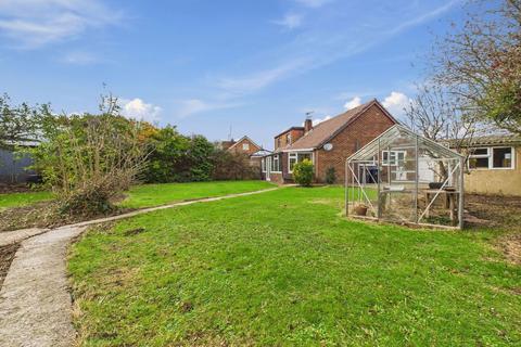 2 bedroom semi-detached bungalow for sale, Burnside Crescent, Sompting, Lancing, BN15 9TJ