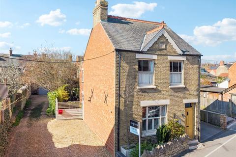 4 bedroom detached house for sale, East Street, Olney