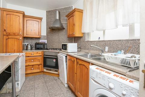 2 bedroom flat for sale, Hallfield Estate, Paddington, London, W2