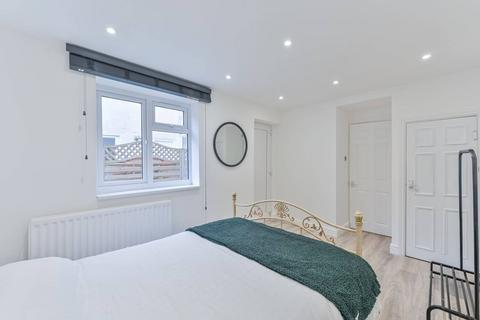 undefined, Southampton Way, Peckham, London, SE5