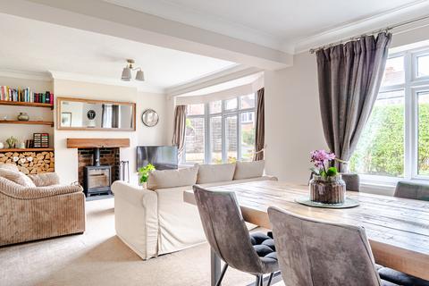 3 bedroom semi-detached house for sale, Leeds LS17