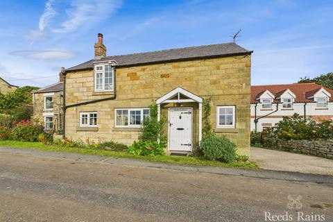 2 bedroom semi-detached house for sale, Prior Wath Road, Scarborough YO13